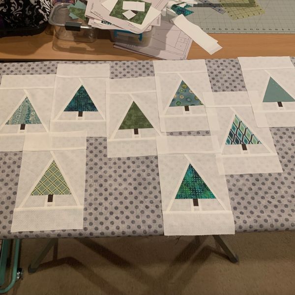 Twinkle Twinkle Tannenbaum small trees pattern